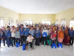 Turunkan Angka Stunting Serta Peduli Lansia Dan Disabikitas, Bupati Mura Serahkan Bantu Serta Berinteraksi Langsung