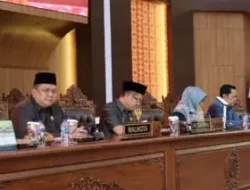 Rapat Paripurna Dalam Rangka Mendengarkan Penyampaian Raperda Inisiatif DPRD Lubuklinggau