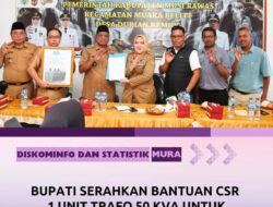 Bupati Musi Rawas Hj. Ratna Machmud serahkan Bantuan CSR 1 Unit Trafo 50 KVA Untuk Masyarakat Desa Durian Remuk