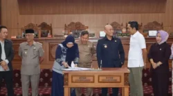 Pemkot dan DPRD Lubuk Linggau Tandatangani Persetujuan Bersama KUA-PPAS APBD 2026